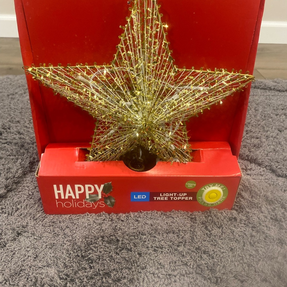 Gold LED Light-Up Star Tree Topper